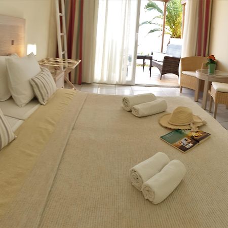 เออร์ริทา โฮเต็ล รีสอร์ต Hotel การ์ฟัส ภายนอก รูปภาพ