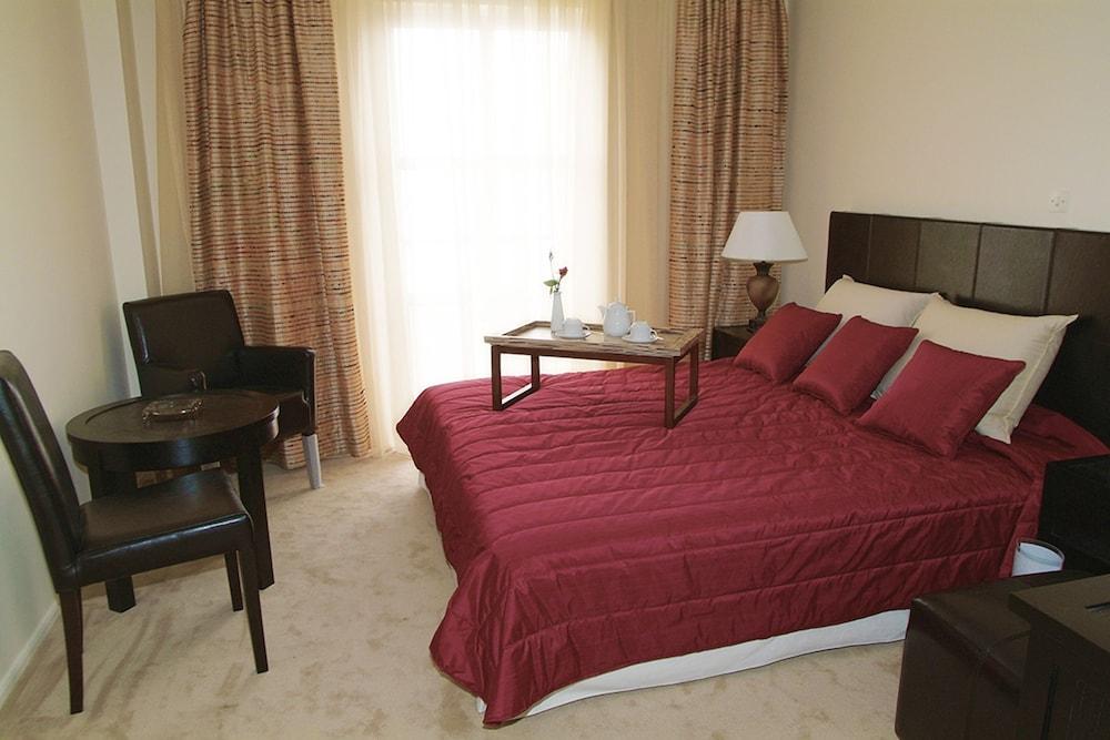 เออร์ริทา โฮเต็ล รีสอร์ต Hotel การ์ฟัส ภายนอก รูปภาพ